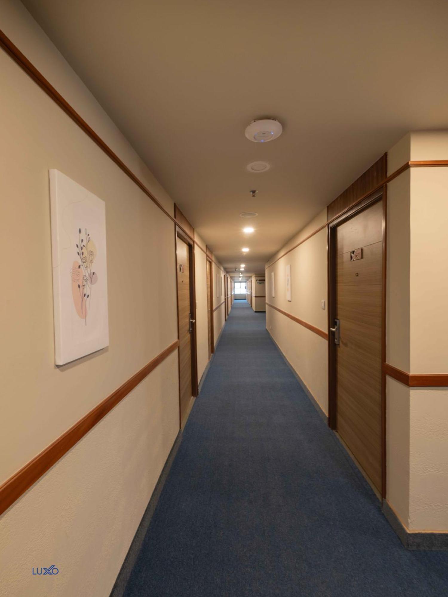 Luxo Kochi Otel Dış mekan fotoğraf